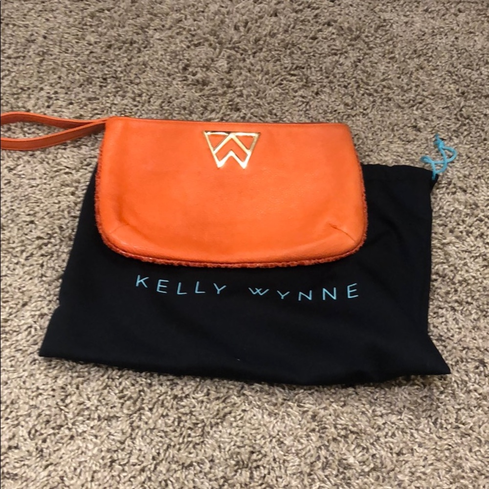 Kelly wynne wristlet